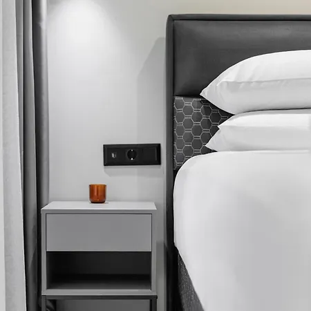 The Martini By Halu! - Modern In The Center *