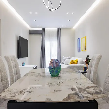 The Martini By Halu! - Modern In The Center Thessaloniki