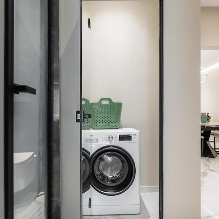 The Martini By Halu! - Modern In The Center Thessaloniki