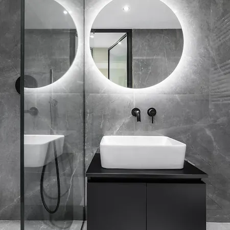 The Martini By Halu! - Modern In The Center