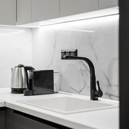 The Martini By Halu! - Modern In The Center *