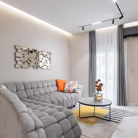The Martini By Halu! - Modern In The Center