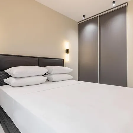 The Martini By Halu! - Modern In The Center Apartament *