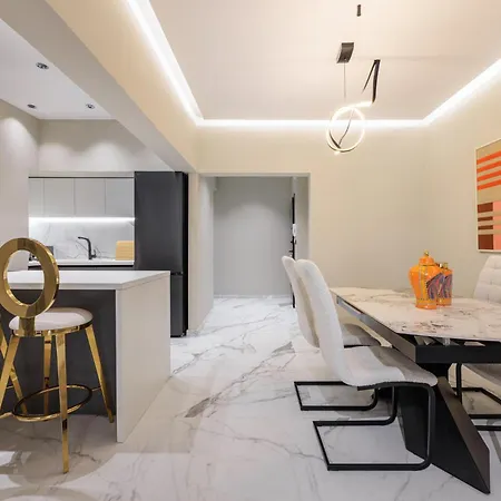 The Martini By Halu! - Modern In The Center * Thessaloniki