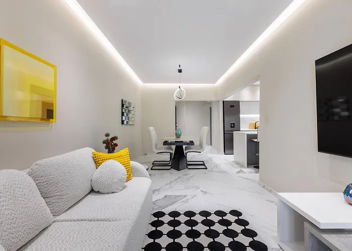 The Martini By Halu! - Modern In The Center Thessaloniki