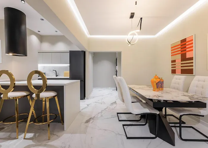 The Martini By Halu! - Modern In The Center * Thessaloniki